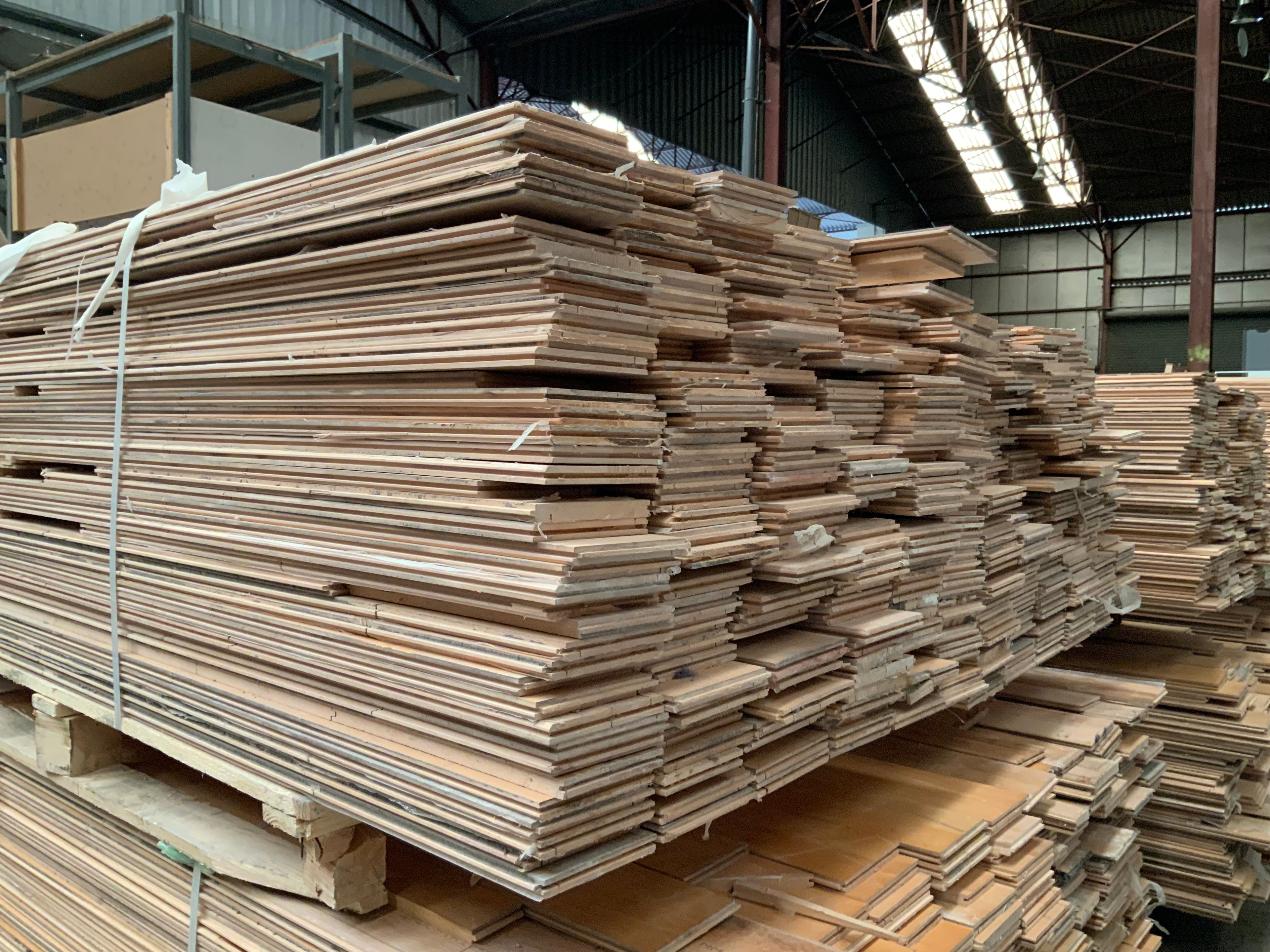 Palettes parquet hêtre lamellé collé massif 14mm