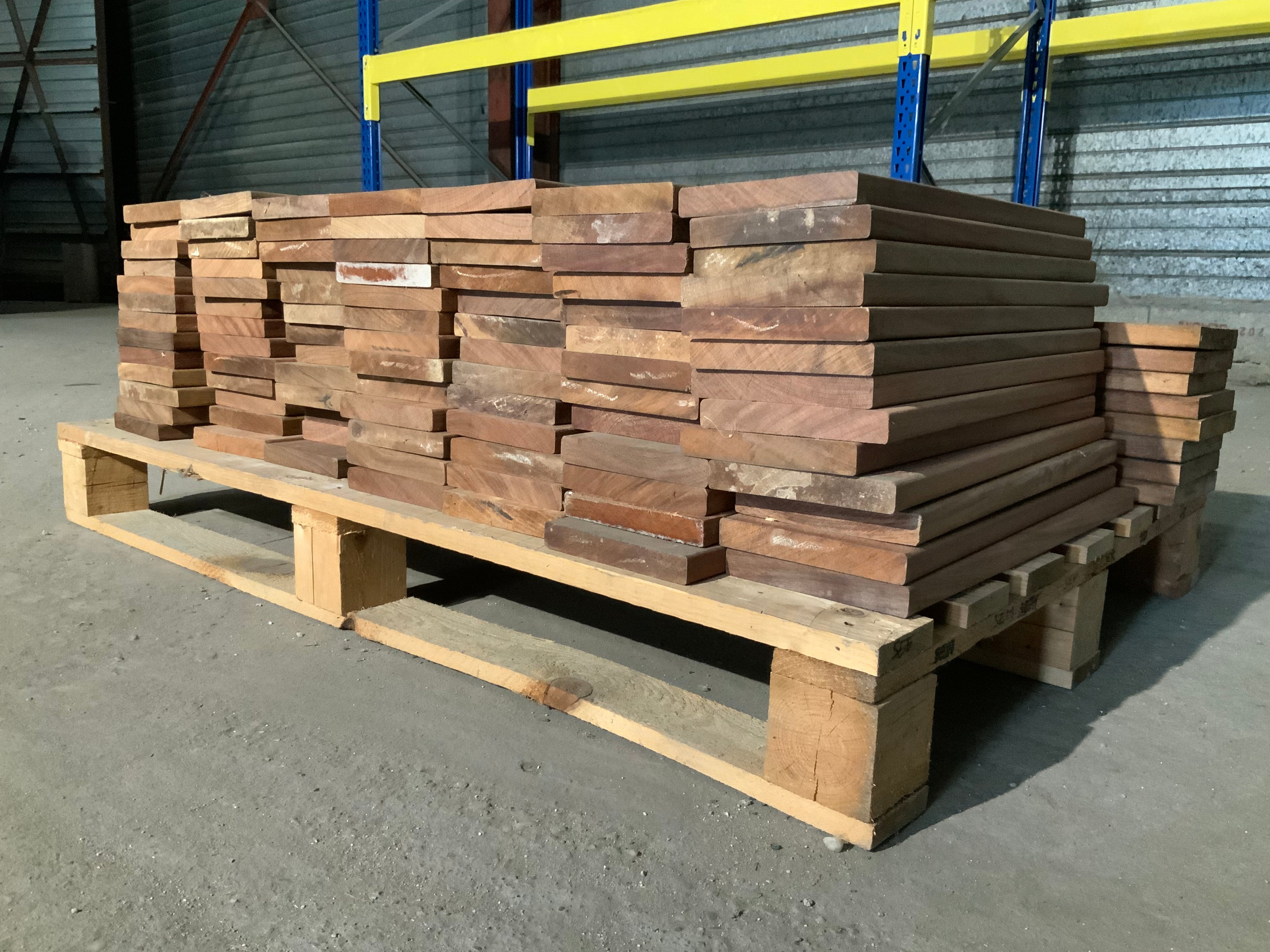 Palette planches exo épaisseur 21mm
