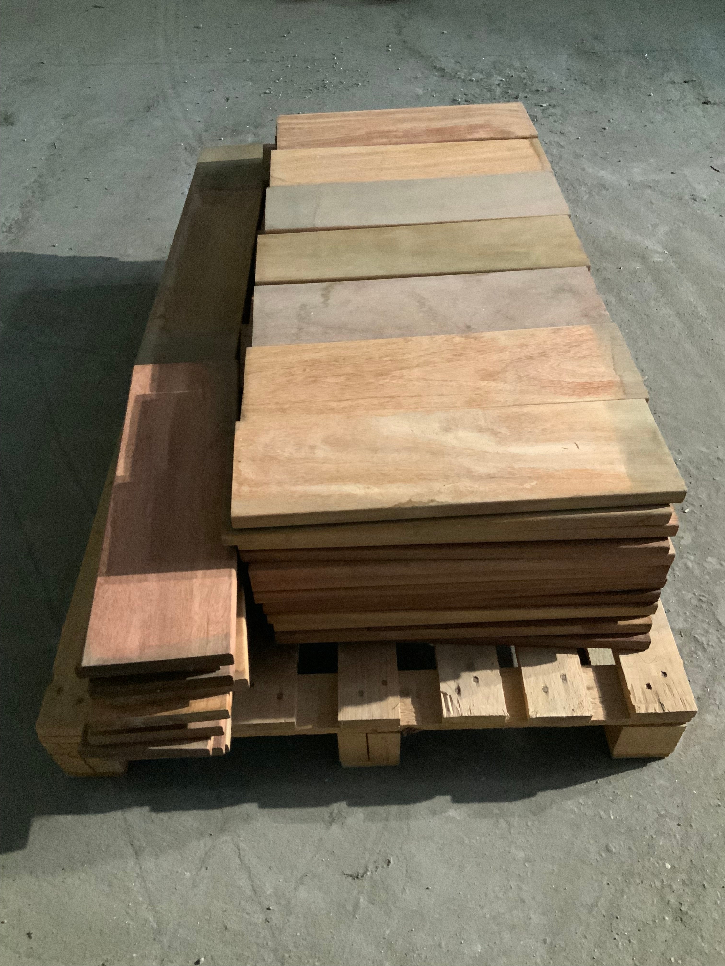 Palette planches exo épaisseur 21mm