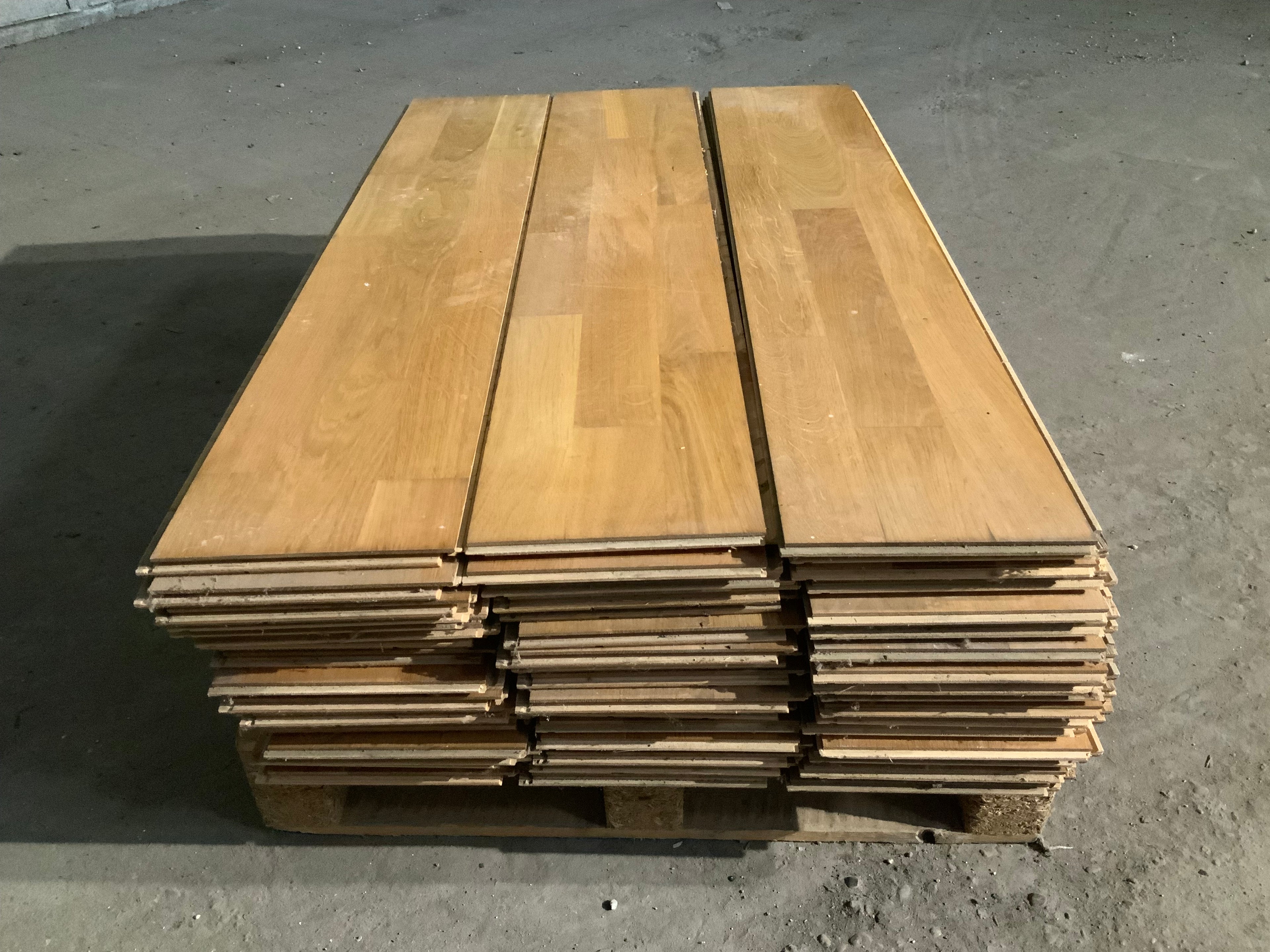 Lot de 52 lames de parquets chêne épaisseur 15mm
